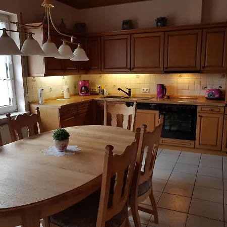 Homestay Ferienweinhaus Roemer-knodt Krov